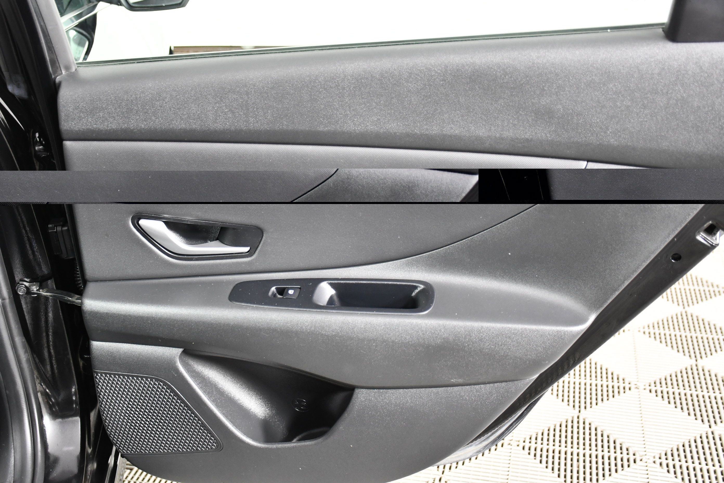 Used 2025 Hyundai Elantra Limited FWD image 34