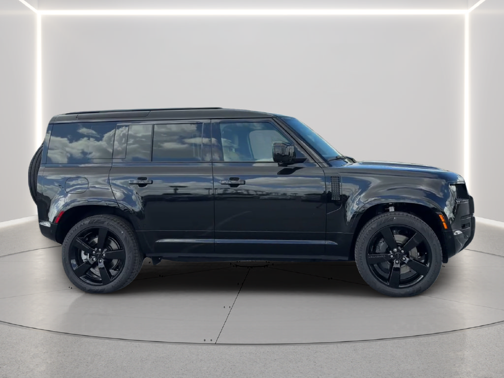 New 2026 Land Rover Defender 110 X-Dynamic SE AWD/4WD image 4