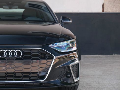 Used 2024 Audi A4 2.0T Premium Plus image 3