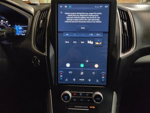 Used 2023 Ford Edge SEL image 25