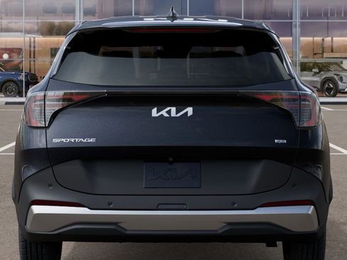 New 2026 Kia Sportage LX w/ LX Convenience Package AWD/4WD image 13