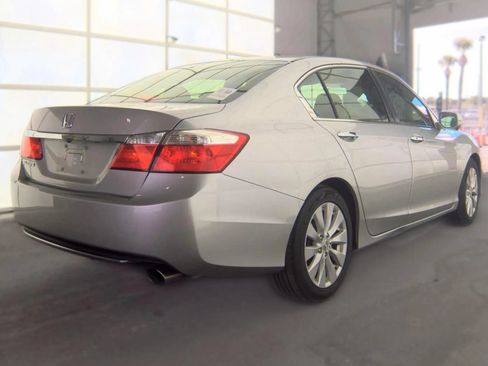 Used 2015 Honda Accord EX image 4