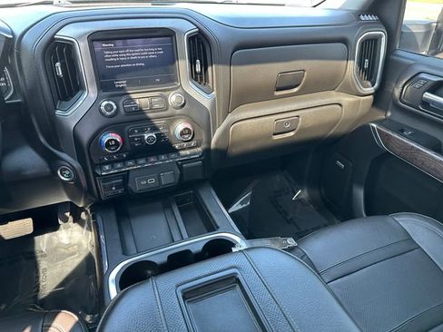 Used 2022 GMC Sierra 3500 Denali image 18