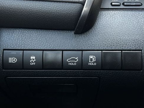 Used 2024 Toyota Camry SE FWD image 23