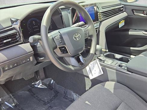 Used 2026 Toyota Camry LE FWD image 10