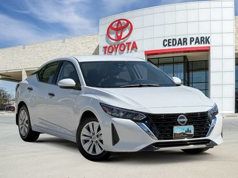 Used 2025 Nissan Sentra S FWD image 1