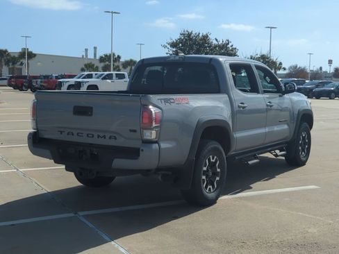 Used 2021 Toyota Tacoma TRD Off-Road w/ Technology Package image 5