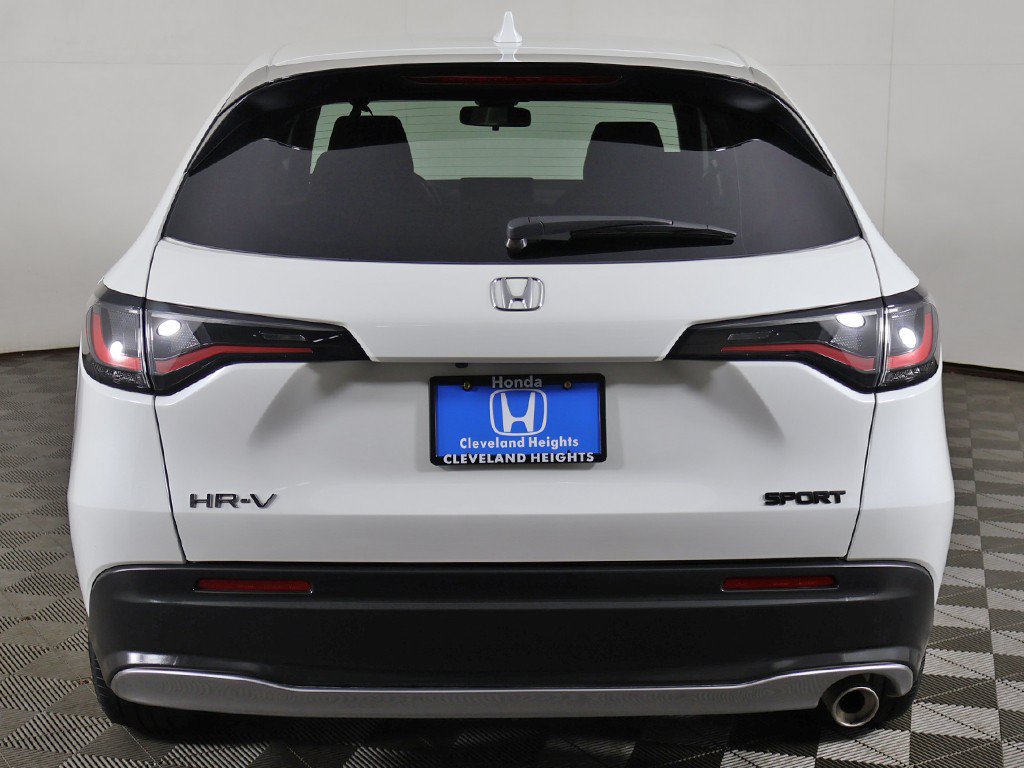 Used 2024 Honda HR-V Sport image 11