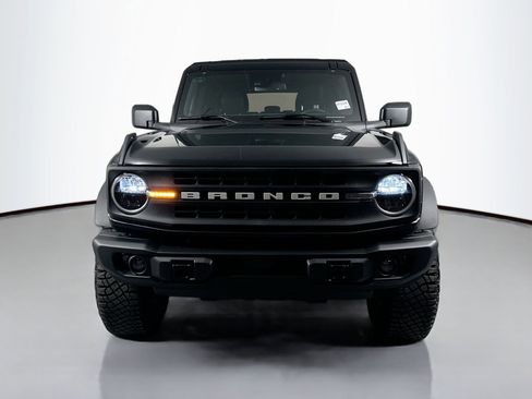 Used 2024 Ford Bronco Black Diamond w/ Sasquatch Package image 2