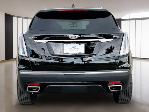 New 2026 Cadillac XT5 Sportv w/ LPO, Floor Liner Package AWD/4WD image 4