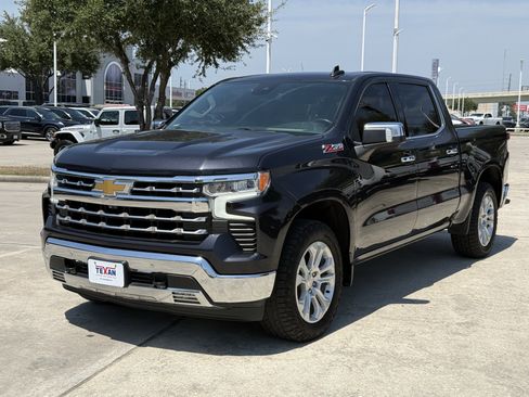 Used 2022 Chevrolet Silverado 1500 LTZ AWD/4WD image 9