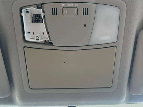 Used 2011 Nissan Rogue S AWD/4WD image 21