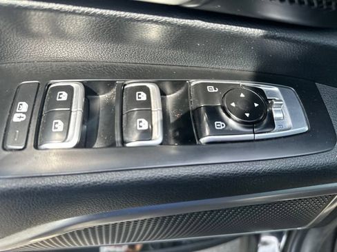 Used 2024 Kia Telluride S w/ S Sunroof Package FWD image 12