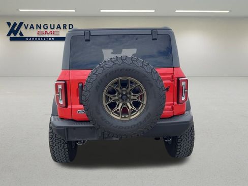 Used 2024 Ford Bronco Badlands image 4