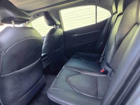 Used 2018 Toyota Camry XSE FWD image 28