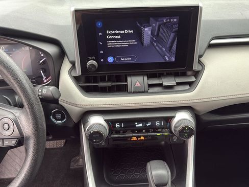 Used 2024 Toyota RAV4 XLE image 22