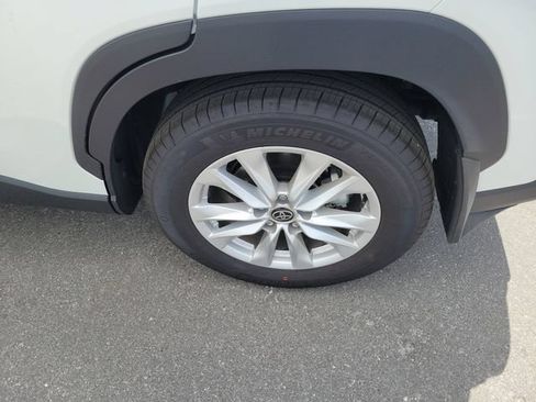 Used 2026 Toyota Corolla Cross LE FWD image 7