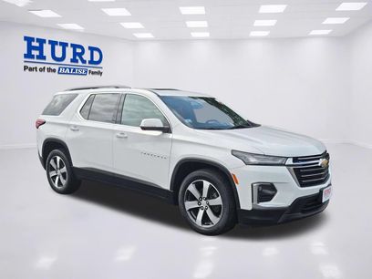 Used 2023 Chevrolet Traverse LT w/ LT Premium Package