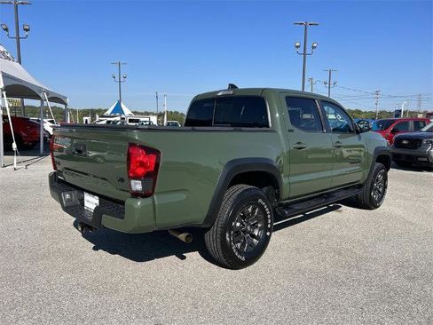 Used 2021 Toyota Tacoma SR5 image 4