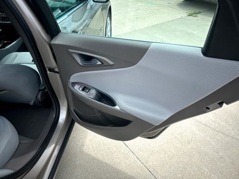 Used 2022 Chevrolet Malibu LT image 13