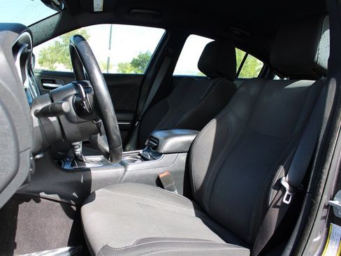 Used 2016 Dodge Charger R/T RWD image 12
