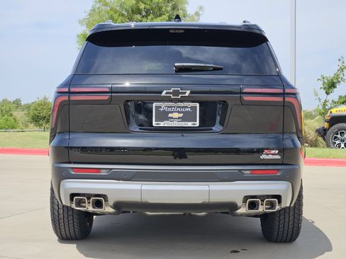 New 2027 Chevrolet Traverse Z71 w/ Driver Confidence Package AWD/4WD image 8