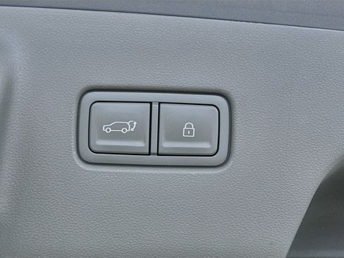 Used 2026 Hyundai Palisade SEL FWD image 32