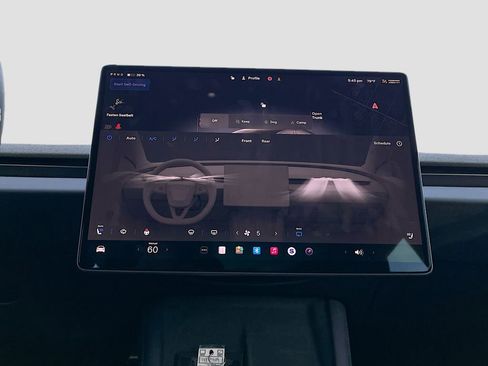 Used 2025 Tesla Model 3 image 15