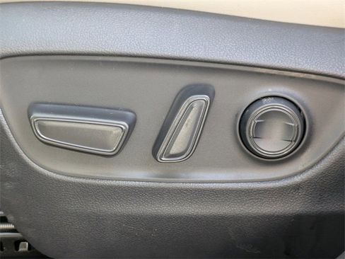 Used 2024 Toyota RAV4 XLE Premium image 24