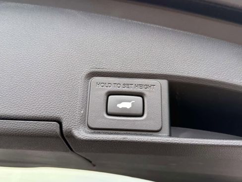 Used 2023 Acura RDX AWD image 11