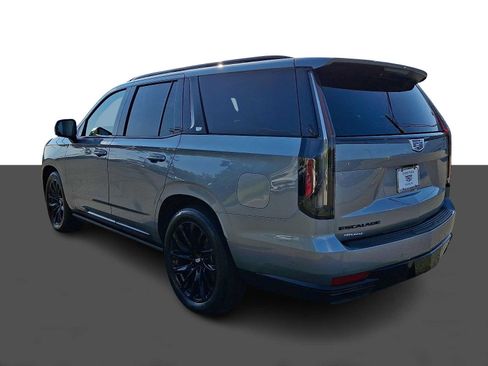 Used 2024 Cadillac Escalade Sport Platinum w/ LPO, ONYX Package AWD/4WD image 4