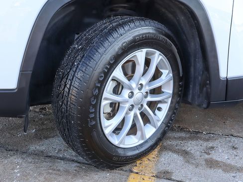 Used 2022 Jeep Cherokee Latitude Lux image 17