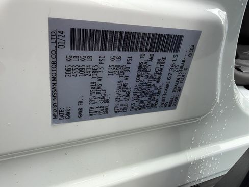 Used 2024 Nissan Rogue SL w/ SL Premium Package FWD image 36