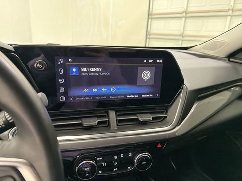 Used 2024 Chevrolet Trax ACTIV FWD image 23