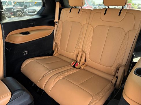 Used 2021 Jeep Grand Cherokee L Summit AWD/4WD image 10