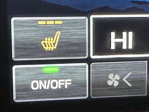 Certified 2025 Subaru Outback Limited image 31