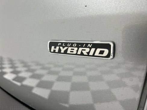 Used 2024 Ford Escape SE FWD image 19