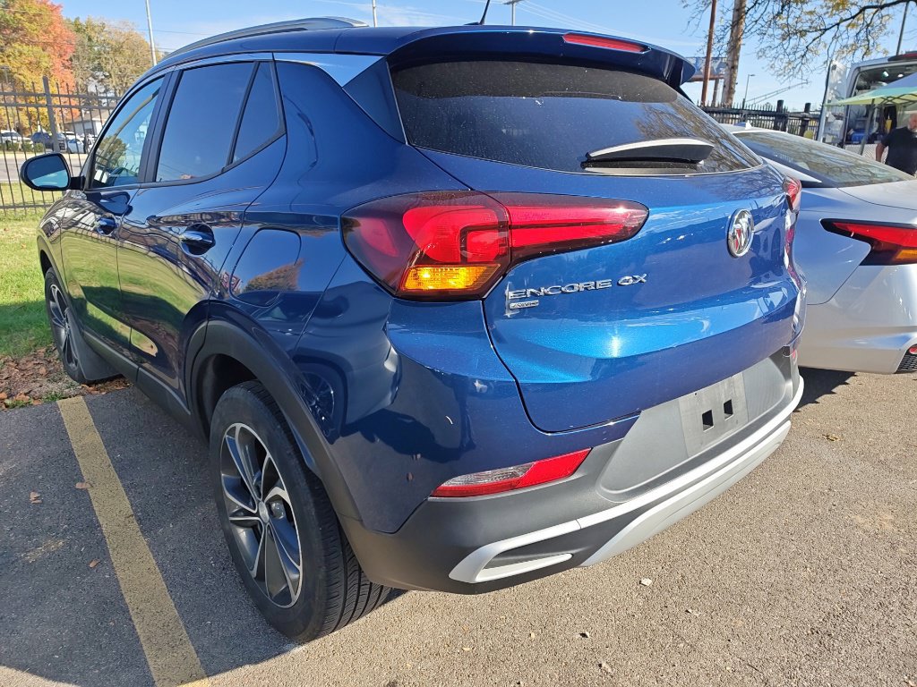 Used 2021 Buick Encore GX Select AWD/4WD image 4