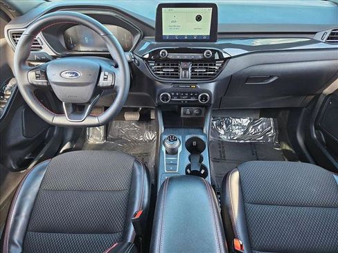 Used 2025 Ford Escape ST-Line image 16