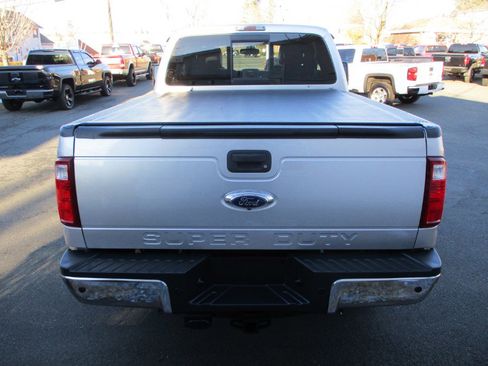 Used 2014 Ford F350 Lariat w/ Chrome Package image 11