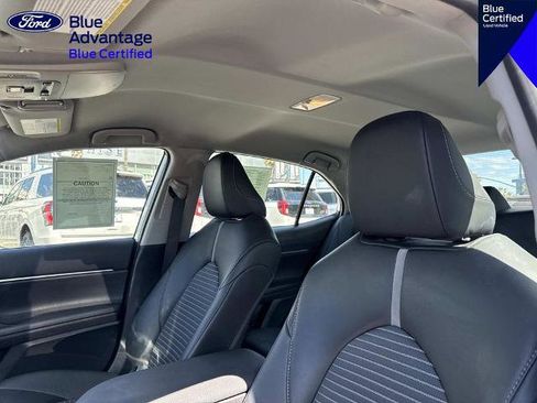 Used 2024 Toyota Camry SE FWD image 18