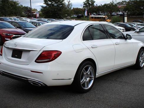 Used 2017 Mercedes-Benz E 300 image 5