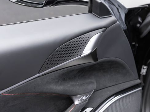 Used 2025 Ferrari Roma Spider RWD image 13