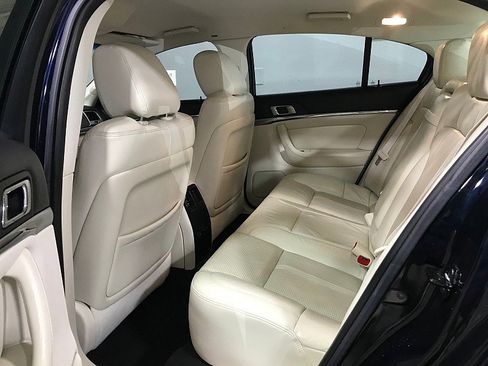 Used 2009 Lincoln MKS image 16