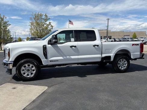 Used 2024 Ford F250 XLT w/ FX4 Off-Road Package AWD/4WD image 10