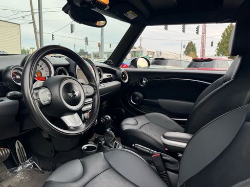 Used 2010 MINI Cooper S image 16