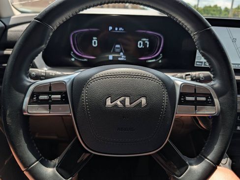 Used 2024 Kia Telluride S w/ S Sunroof Package FWD image 22