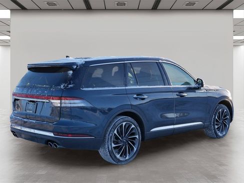 Used 2021 Lincoln Aviator Reserve w/ Equipment Group 202A image 5