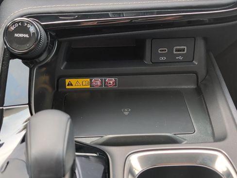 Certified 2025 Lexus NX 350 AWD w/ Accessory Package (2T) image 19