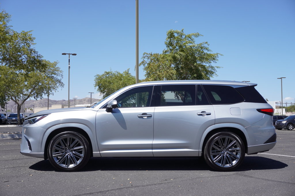 Used 2025 Lexus TX 350 AWD w/ Technology Package image 2